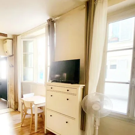 No One The Market Apartment Paris